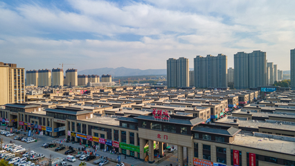 華耀城人氣漸旺，各地塊建設提速助力商品批發貿易繁榮